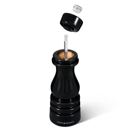 Cooks Boutique Pepper Mill Cole & Mason London Gloss Black  180mm Pepper Mill H233097